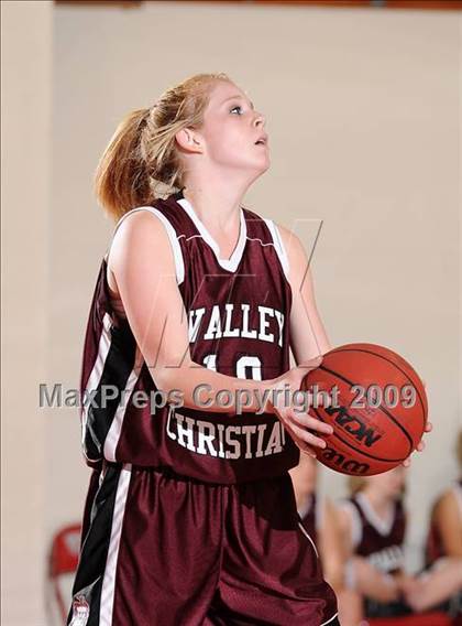 Thumbnail 2 in Valley Christian vs. Victory Christian (Lady Viking Classic) photogallery.