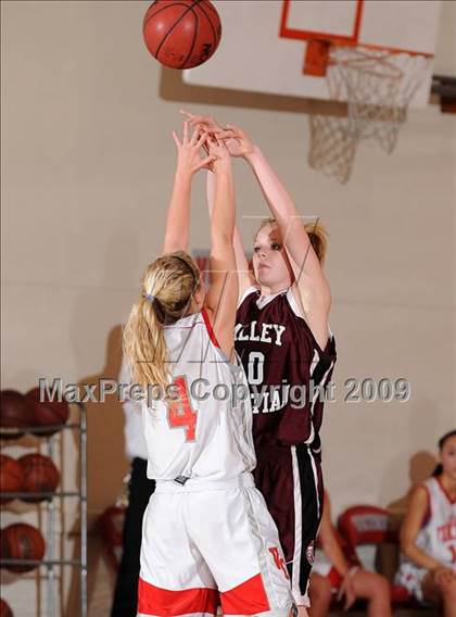 Thumbnail 3 in Valley Christian vs. Victory Christian (Lady Viking Classic) photogallery.