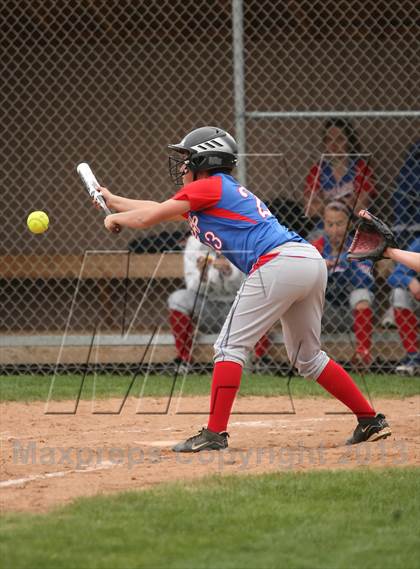 Thumbnail 3 in Coginchaug Regional @ East Hampton photogallery.