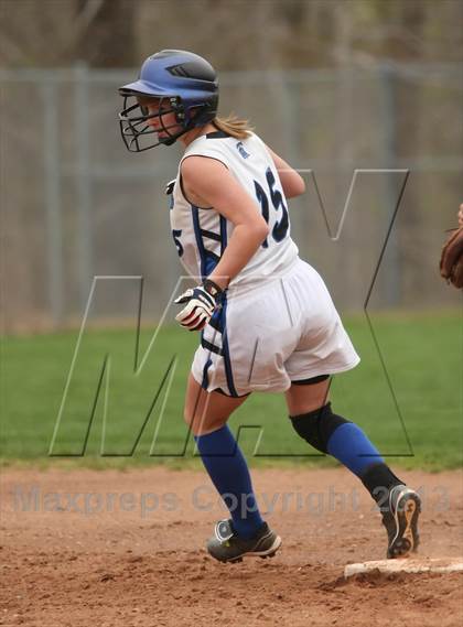 Thumbnail 3 in Coginchaug Regional @ East Hampton photogallery.