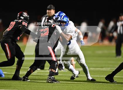 Thumbnail 1 in Port Arthur Memorial vs. Barbers Hill (UIL 5A D1 Region 3 Football Championship) photogallery.