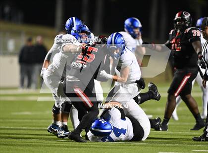 Thumbnail 1 in Port Arthur Memorial vs. Barbers Hill (UIL 5A D1 Region 3 Football Championship) photogallery.