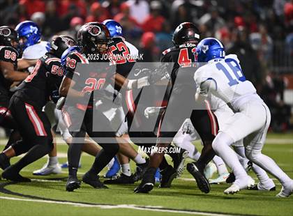 Thumbnail 3 in Port Arthur Memorial vs. Barbers Hill (UIL 5A D1 Region 3 Football Championship) photogallery.
