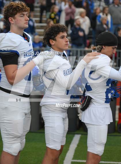 Thumbnail 2 in Port Arthur Memorial vs. Barbers Hill (UIL 5A D1 Region 3 Football Championship) photogallery.