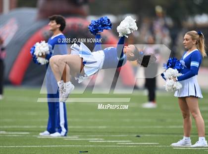 Thumbnail 2 in Port Arthur Memorial vs. Barbers Hill (UIL 5A D1 Region 3 Football Championship) photogallery.