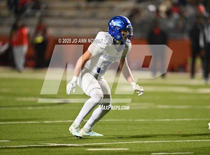Thumbnail 2 in Port Arthur Memorial vs. Barbers Hill (UIL 5A D1 Region 3 Football Championship) photogallery.