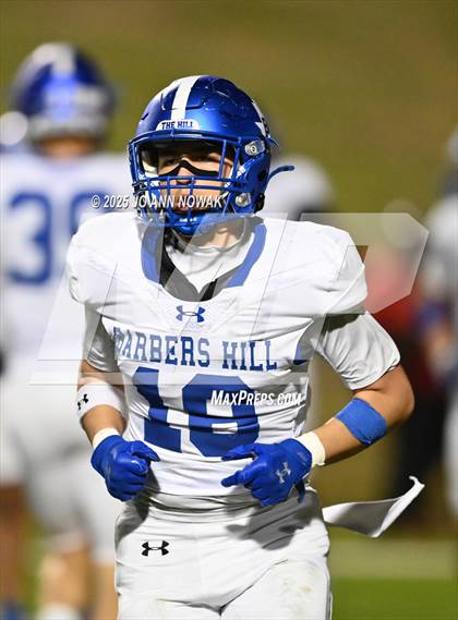 Thumbnail 3 in Port Arthur Memorial vs. Barbers Hill (UIL 5A D1 Region 3 Football Championship) photogallery.