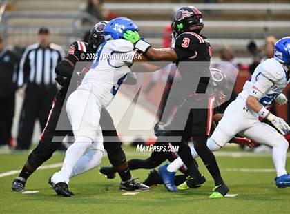 Thumbnail 1 in Port Arthur Memorial vs. Barbers Hill (UIL 5A D1 Region 3 Football Championship) photogallery.