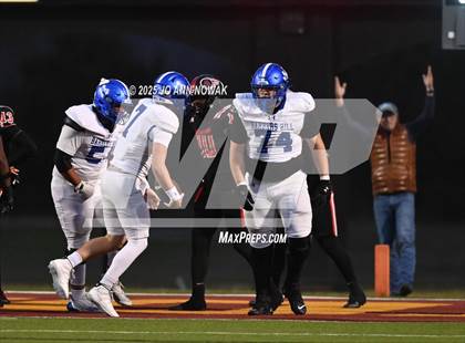 Thumbnail 1 in Port Arthur Memorial vs. Barbers Hill (UIL 5A D1 Region 3 Football Championship) photogallery.