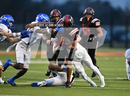 Thumbnail 3 in Port Arthur Memorial vs. Barbers Hill (UIL 5A D1 Region 3 Football Championship) photogallery.