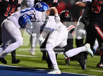 Thumbnail 1 in Port Arthur Memorial vs. Barbers Hill (UIL 5A D1 Region 3 Football Championship) photogallery.