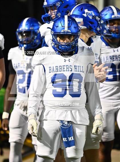 Thumbnail 2 in Port Arthur Memorial vs. Barbers Hill (UIL 5A D1 Region 3 Football Championship) photogallery.