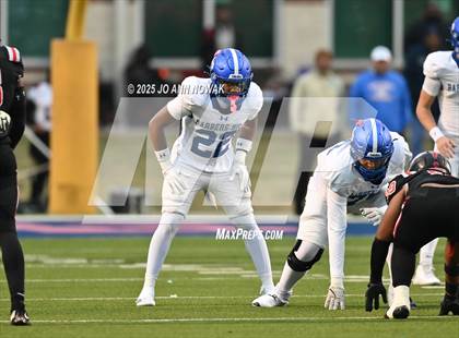 Thumbnail 3 in Port Arthur Memorial vs. Barbers Hill (UIL 5A D1 Region 3 Football Championship) photogallery.