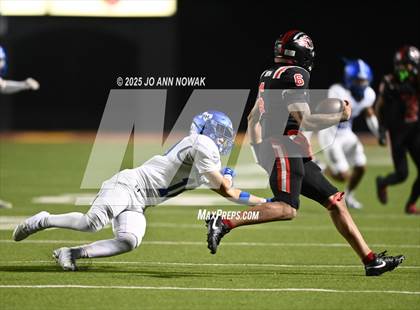 Thumbnail 1 in Port Arthur Memorial vs. Barbers Hill (UIL 5A D1 Region 3 Football Championship) photogallery.