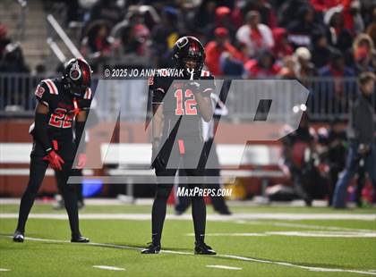 Thumbnail 1 in Port Arthur Memorial vs. Barbers Hill (UIL 5A D1 Region 3 Football Championship) photogallery.