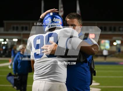 Thumbnail 1 in Port Arthur Memorial vs. Barbers Hill (UIL 5A D1 Region 3 Football Championship) photogallery.