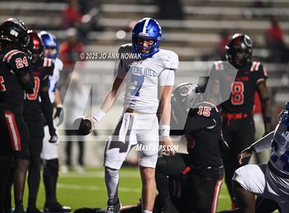 Thumbnail 3 in Port Arthur Memorial vs. Barbers Hill (UIL 5A D1 Region 3 Football Championship) photogallery.