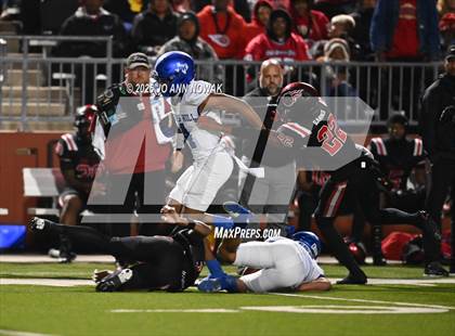 Thumbnail 3 in Port Arthur Memorial vs. Barbers Hill (UIL 5A D1 Region 3 Football Championship) photogallery.