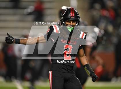 Thumbnail 3 in Port Arthur Memorial vs. Barbers Hill (UIL 5A D1 Region 3 Football Championship) photogallery.