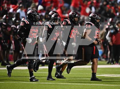 Thumbnail 1 in Port Arthur Memorial vs. Barbers Hill (UIL 5A D1 Region 3 Football Championship) photogallery.