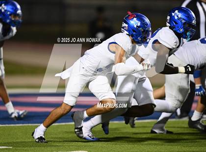 Thumbnail 3 in Port Arthur Memorial vs. Barbers Hill (UIL 5A D1 Region 3 Football Championship) photogallery.