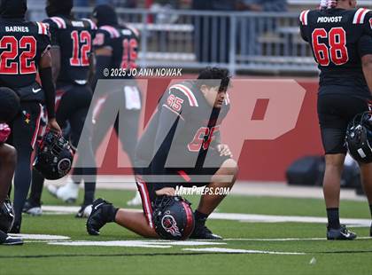 Thumbnail 1 in Port Arthur Memorial vs. Barbers Hill (UIL 5A D1 Region 3 Football Championship) photogallery.