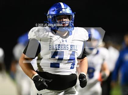 Thumbnail 3 in Port Arthur Memorial vs. Barbers Hill (UIL 5A D1 Region 3 Football Championship) photogallery.