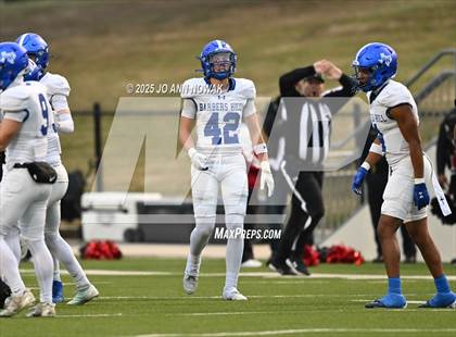 Thumbnail 1 in Port Arthur Memorial vs. Barbers Hill (UIL 5A D1 Region 3 Football Championship) photogallery.
