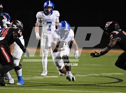 Thumbnail 1 in Port Arthur Memorial vs. Barbers Hill (UIL 5A D1 Region 3 Football Championship) photogallery.