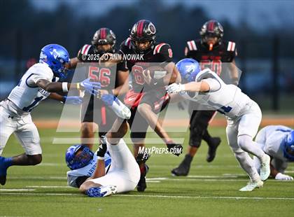 Thumbnail 1 in Port Arthur Memorial vs. Barbers Hill (UIL 5A D1 Region 3 Football Championship) photogallery.