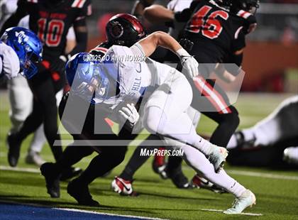 Thumbnail 3 in Port Arthur Memorial vs. Barbers Hill (UIL 5A D1 Region 3 Football Championship) photogallery.