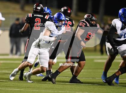Thumbnail 3 in Port Arthur Memorial vs. Barbers Hill (UIL 5A D1 Region 3 Football Championship) photogallery.