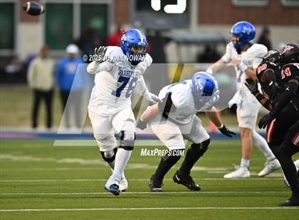 Thumbnail 1 in Port Arthur Memorial vs. Barbers Hill (UIL 5A D1 Region 3 Football Championship) photogallery.