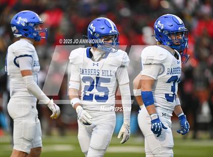 Thumbnail 1 in Port Arthur Memorial vs. Barbers Hill (UIL 5A D1 Region 3 Football Championship) photogallery.