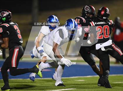 Thumbnail 2 in Port Arthur Memorial vs. Barbers Hill (UIL 5A D1 Region 3 Football Championship) photogallery.