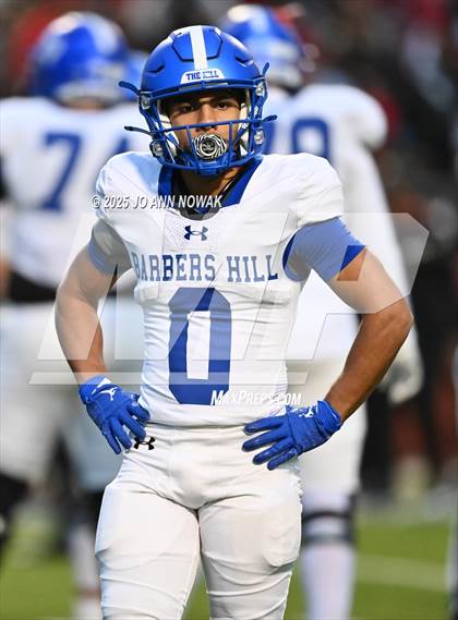 Thumbnail 2 in Port Arthur Memorial vs. Barbers Hill (UIL 5A D1 Region 3 Football Championship) photogallery.