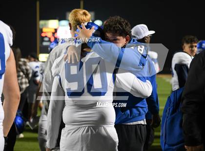 Thumbnail 2 in Port Arthur Memorial vs. Barbers Hill (UIL 5A D1 Region 3 Football Championship) photogallery.