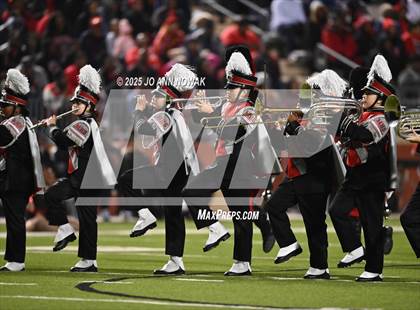 Thumbnail 2 in Port Arthur Memorial vs. Barbers Hill (UIL 5A D1 Region 3 Football Championship) photogallery.