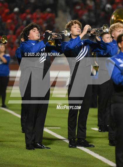 Thumbnail 3 in Port Arthur Memorial vs. Barbers Hill (UIL 5A D1 Region 3 Football Championship) photogallery.