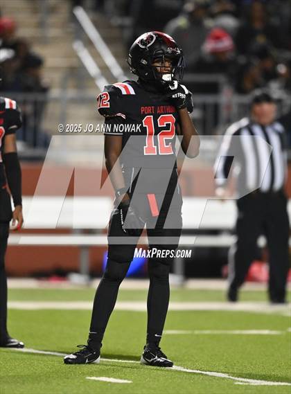 Thumbnail 3 in Port Arthur Memorial vs. Barbers Hill (UIL 5A D1 Region 3 Football Championship) photogallery.