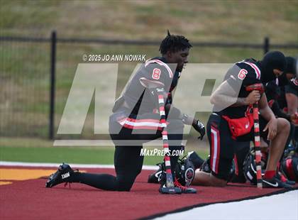 Thumbnail 2 in Port Arthur Memorial vs. Barbers Hill (UIL 5A D1 Region 3 Football Championship) photogallery.