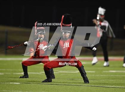 Thumbnail 2 in Port Arthur Memorial vs. Barbers Hill (UIL 5A D1 Region 3 Football Championship) photogallery.