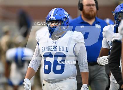 Thumbnail 1 in Port Arthur Memorial vs. Barbers Hill (UIL 5A D1 Region 3 Football Championship) photogallery.