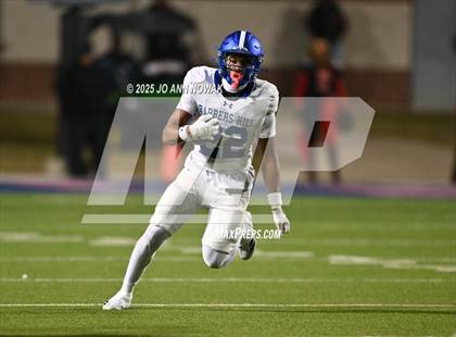 Thumbnail 3 in Port Arthur Memorial vs. Barbers Hill (UIL 5A D1 Region 3 Football Championship) photogallery.