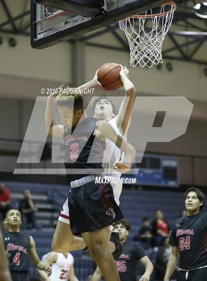 Thumbnail 1 in Stevens vs. Lake Travis photogallery.