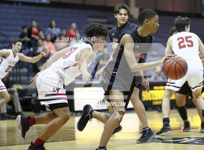Thumbnail 2 in Stevens vs. Lake Travis photogallery.