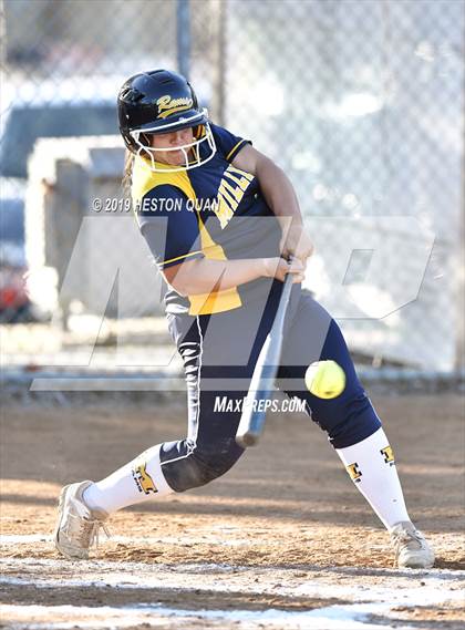 Thumbnail 3 in Millikan @ Canyon photogallery.