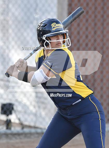 Thumbnail 1 in Millikan @ Canyon photogallery.