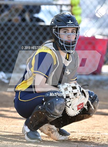 Thumbnail 2 in Millikan @ Canyon photogallery.
