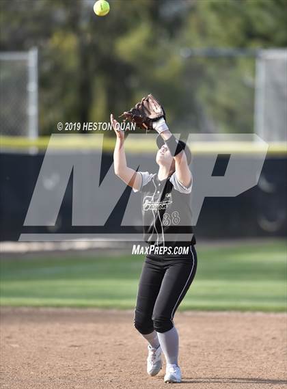 Thumbnail 3 in Millikan @ Canyon photogallery.